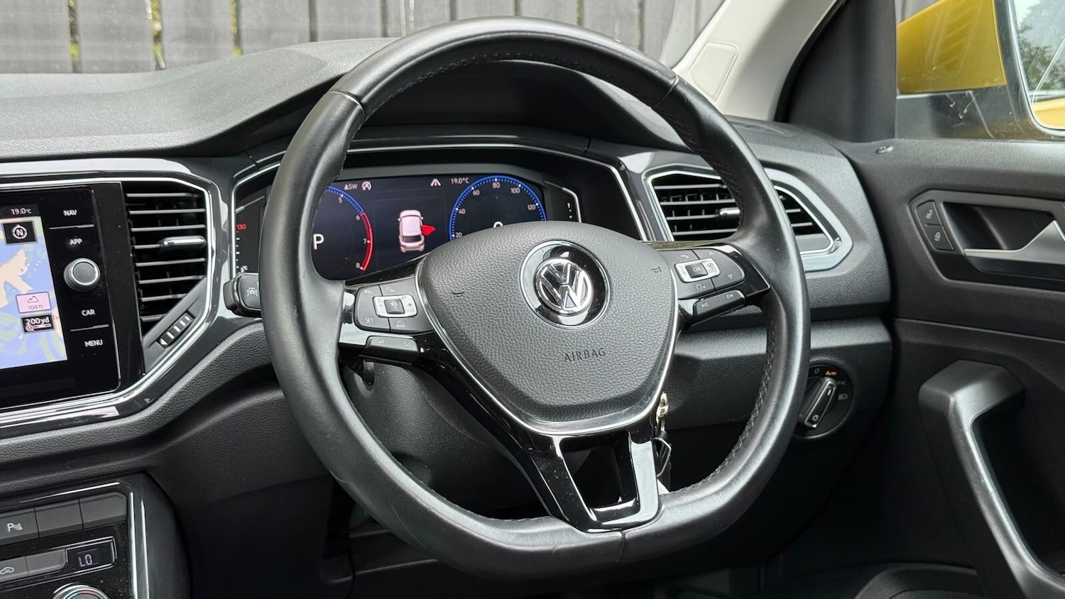 Used Volkswagen T-Roc 2018 for sale - 76622962: Photo 20