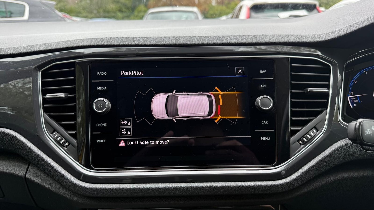 Used Volkswagen T-Roc 2018 for sale - 76622962: Photo 22