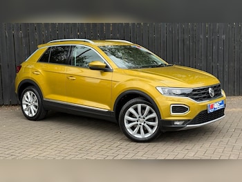 Used Volkswagen T-Roc 2018 for sale - 76622962: Photo