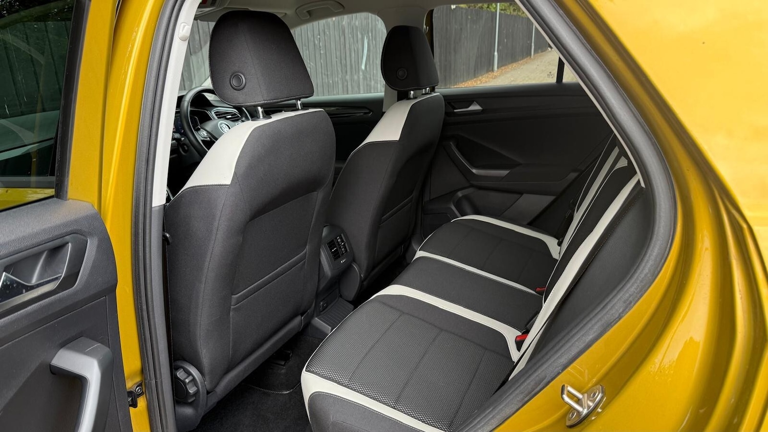 Used Volkswagen T-Roc 2018 for sale - 76622962: Photo 33