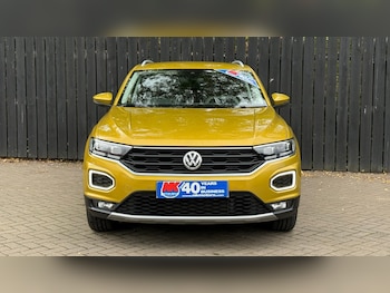 Used Volkswagen T-Roc 2018 for sale - 76622962: Photo