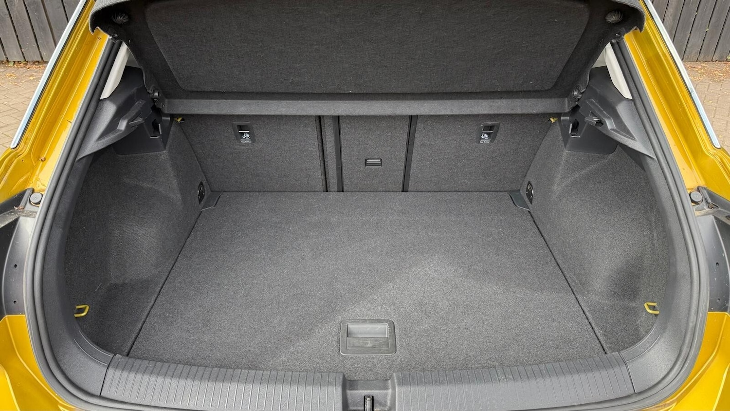 Used Volkswagen T-Roc 2018 for sale - 76622962: Photo 9