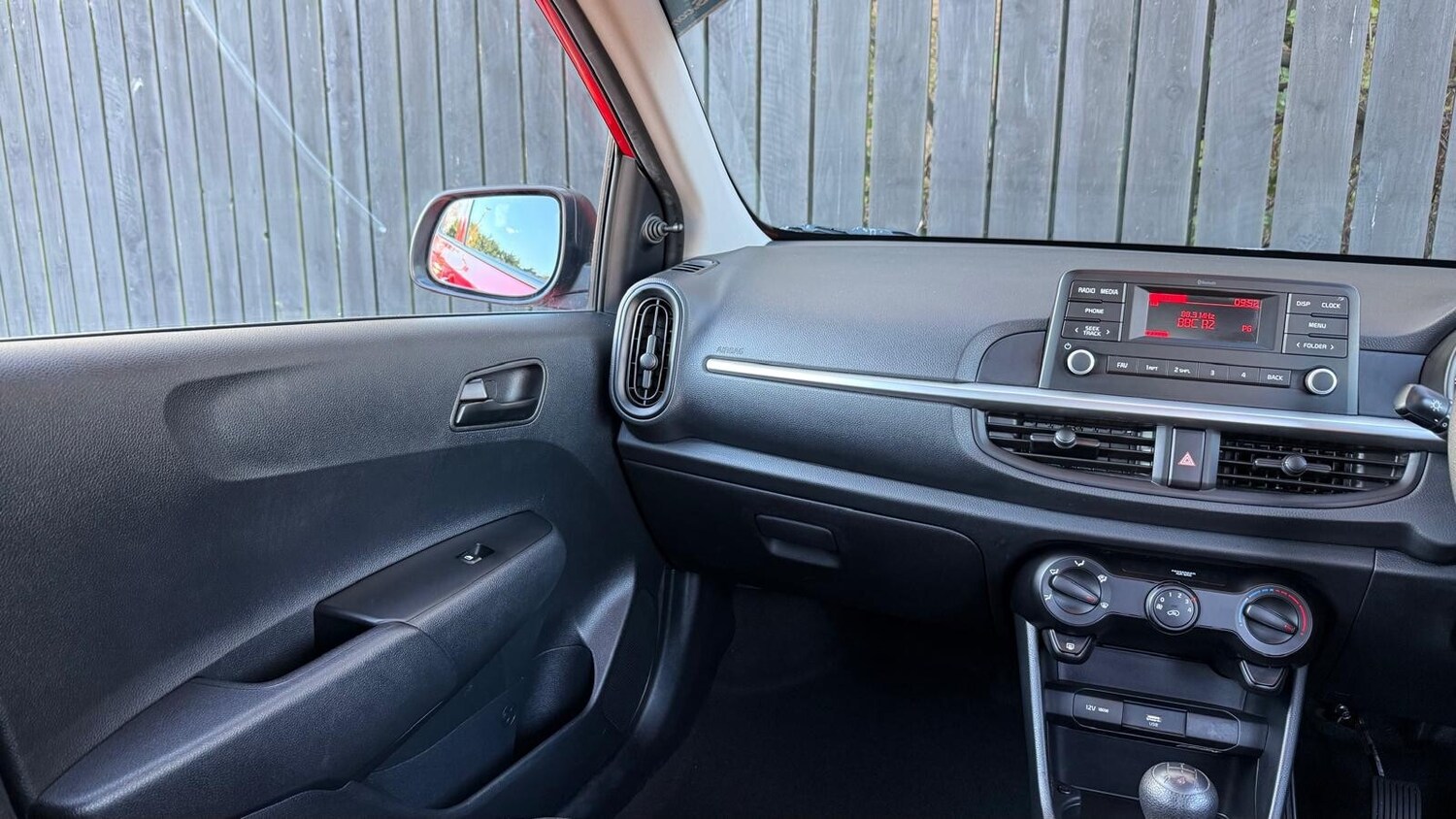 Used Kia Picanto 2022 for sale - 76652389: Photo 19