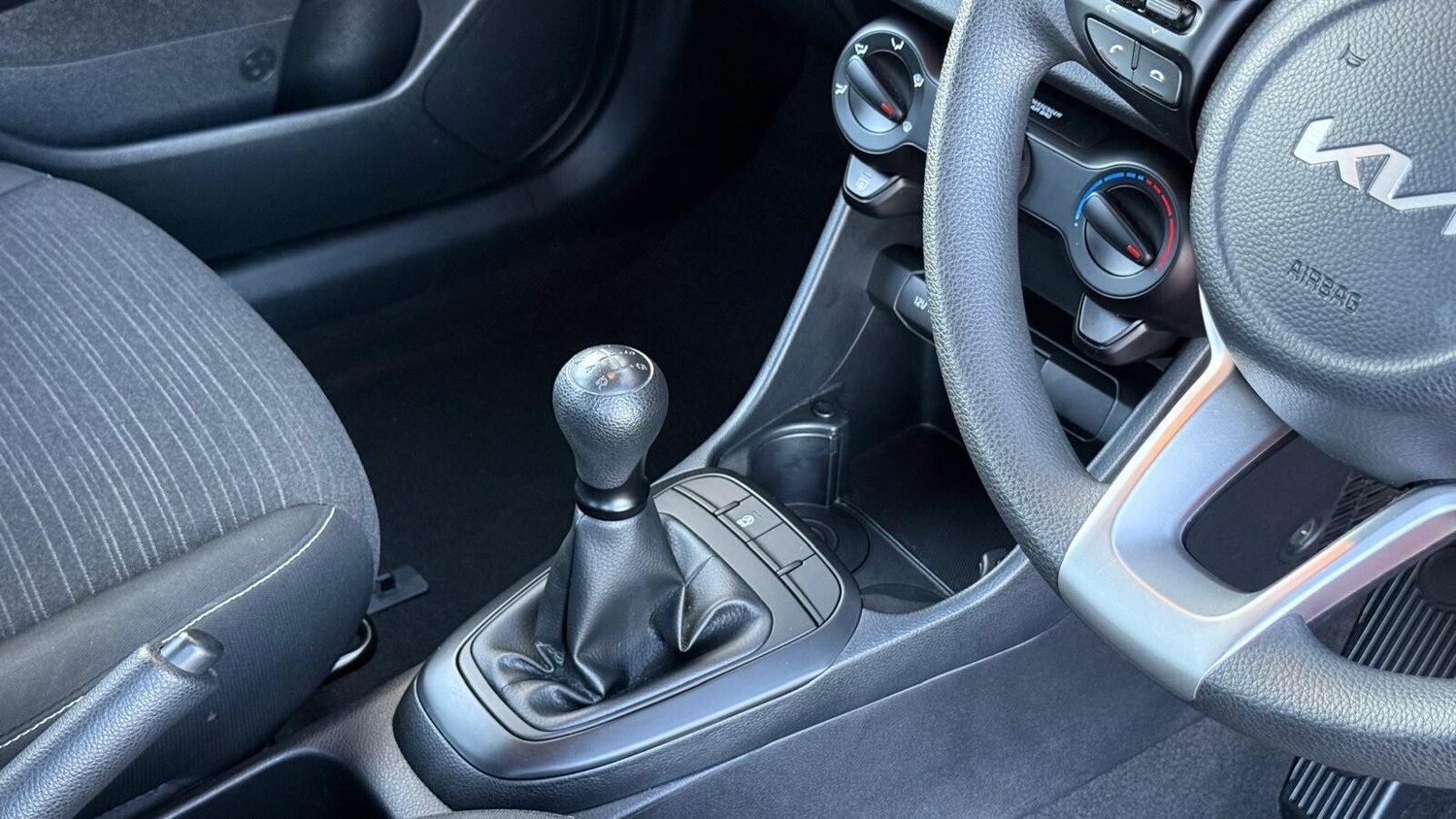 Used Kia Picanto 2022 for sale - 76652389: Photo 21