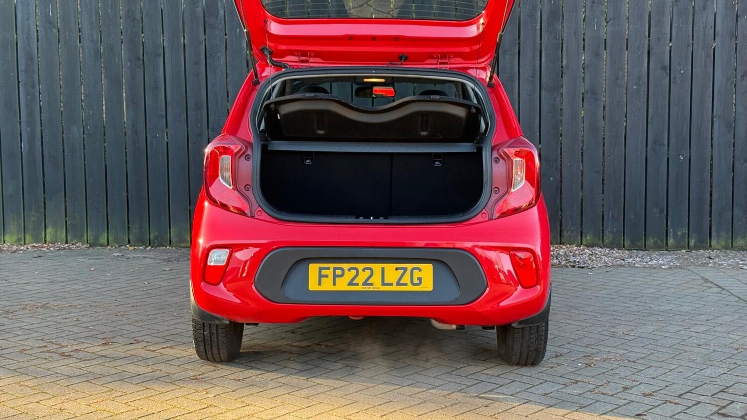 Used Kia Picanto 2022 for sale - 76652389: Photo 8