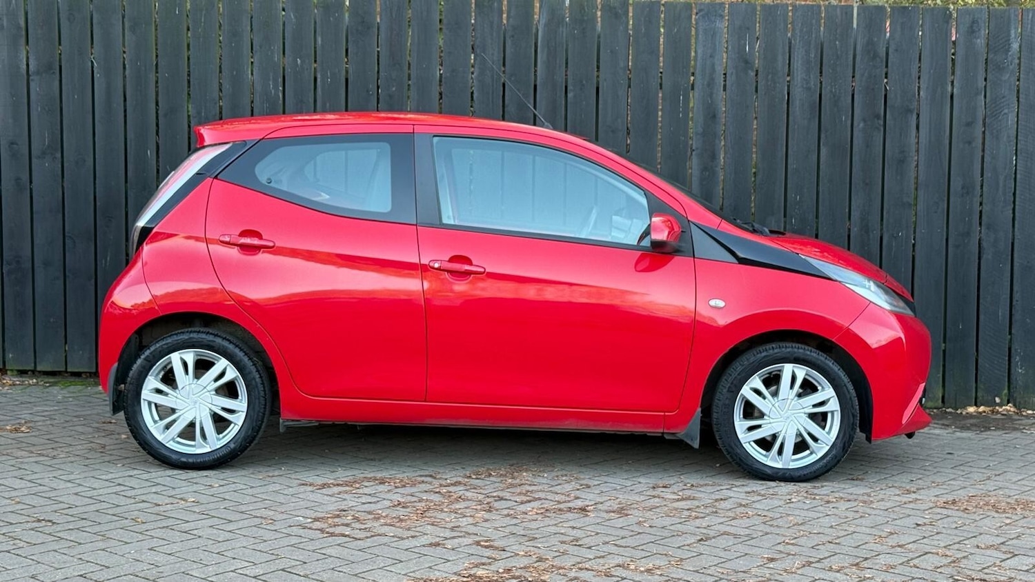 Used Toyota AYGO 2014 for sale - 76623016: Photo 11
