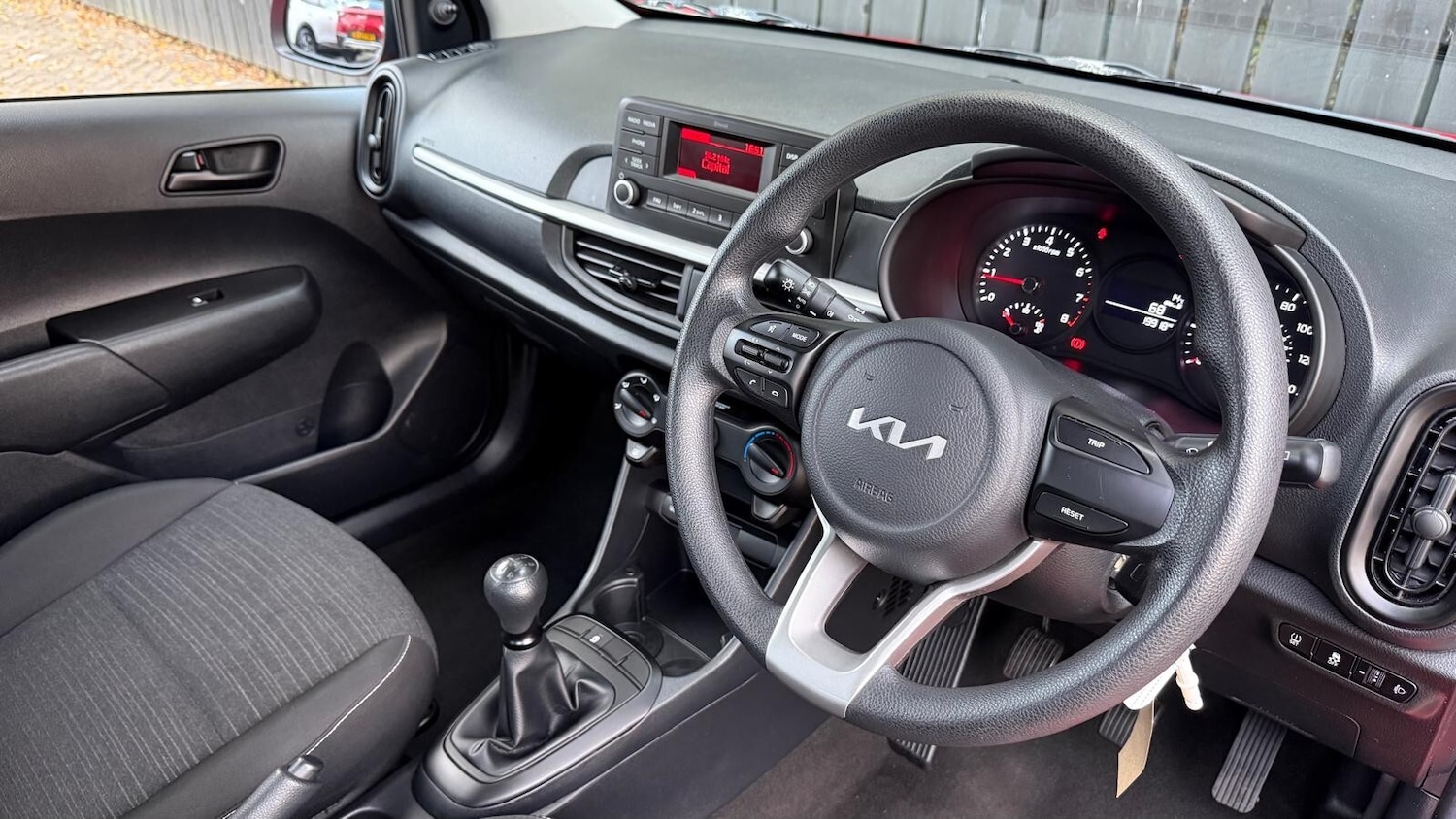 Used Kia Picanto 2022 for sale - 76622988: Photo 20