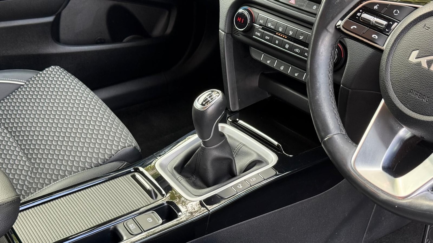 Used Kia XCeed 2022 for sale - 76622989: Photo 23