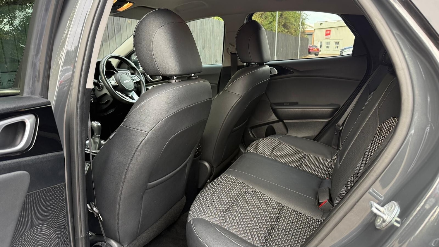 Used Kia XCeed 2022 for sale - 76622989: Photo 30