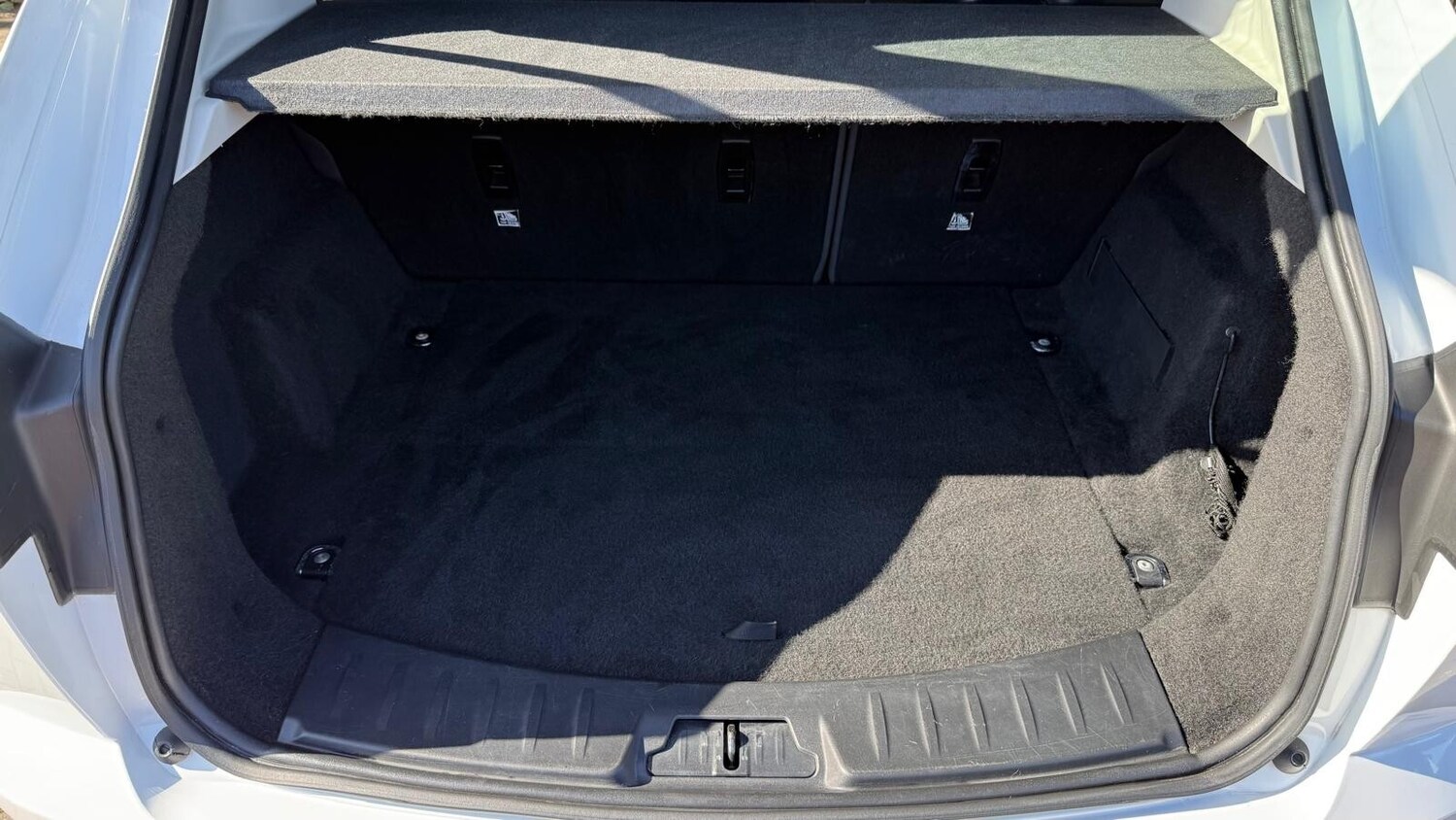 Used Jaguar E-Pace 2018 for sale - 76622935: Photo 11