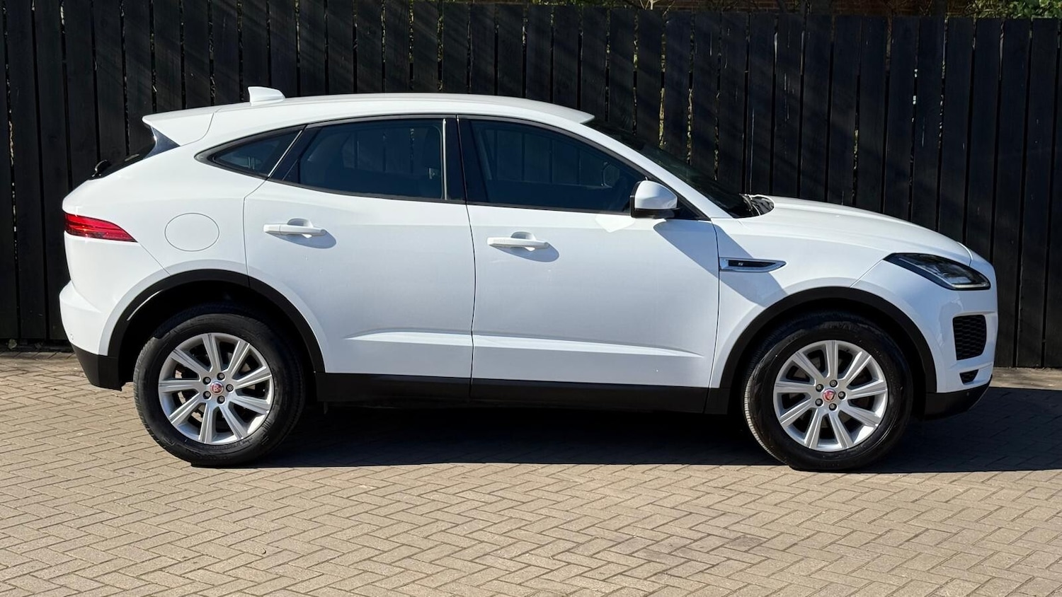 Used Jaguar E-Pace 2018 for sale - 76622935: Photo 13