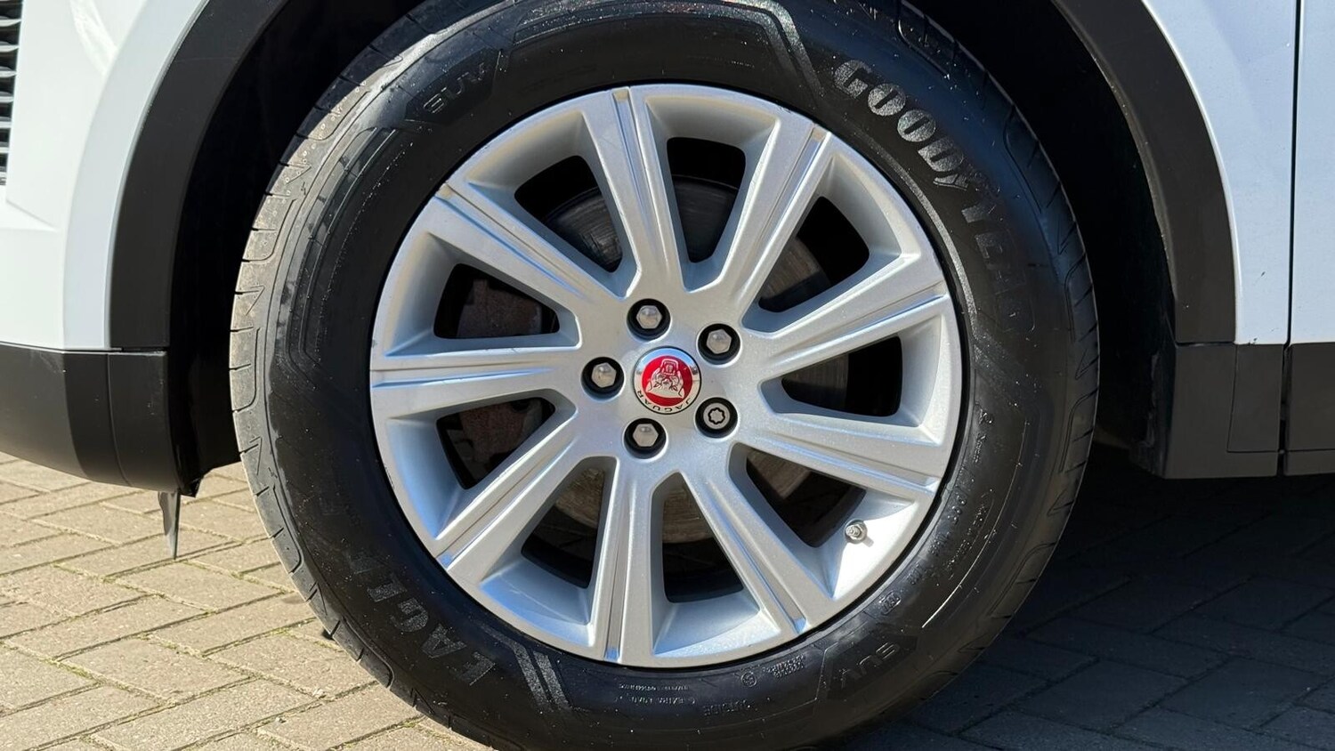 Used Jaguar E-Pace 2018 for sale - 76622935: Photo 18