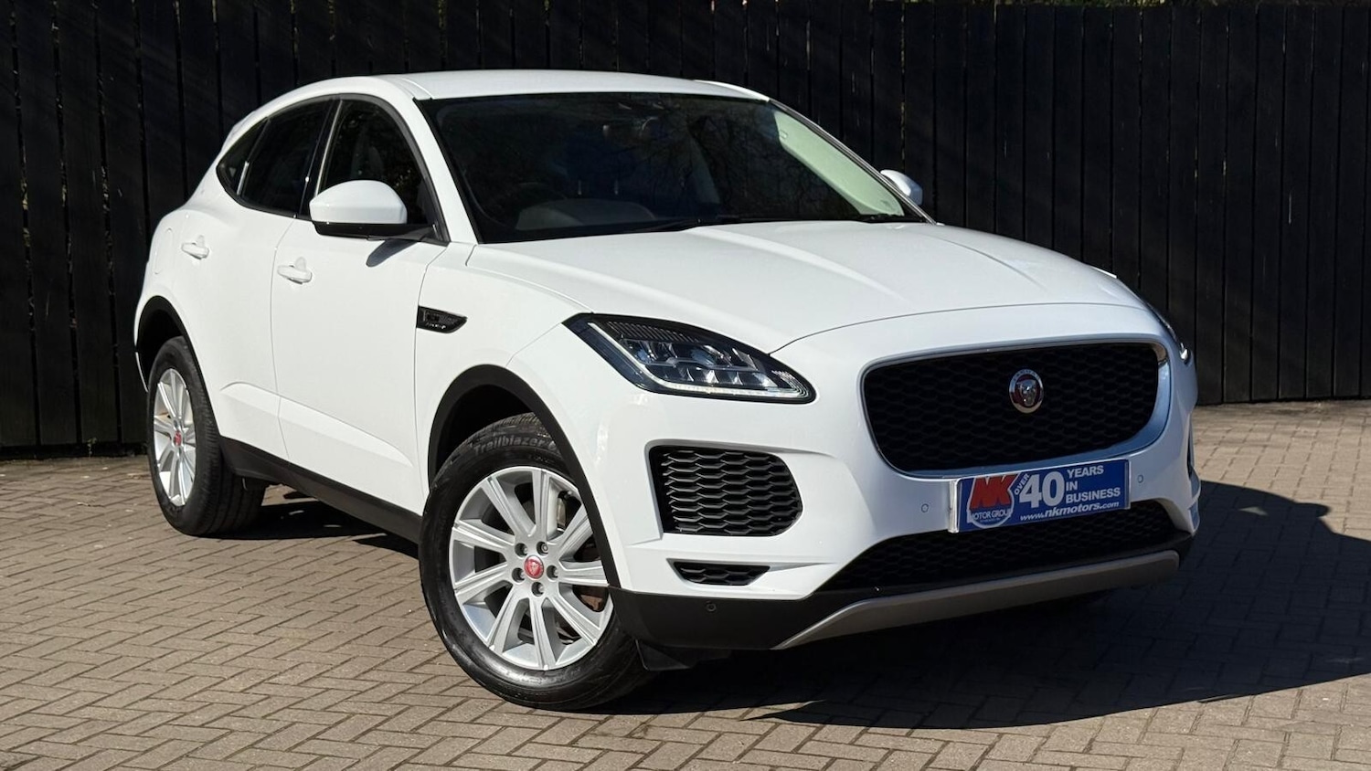 Used Jaguar E-Pace 2018 for sale - 76622935: Photo 2