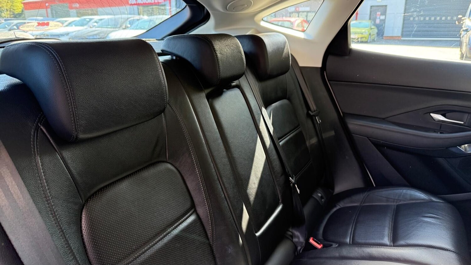 Used Jaguar E-Pace 2018 for sale - 76622935: Photo 32