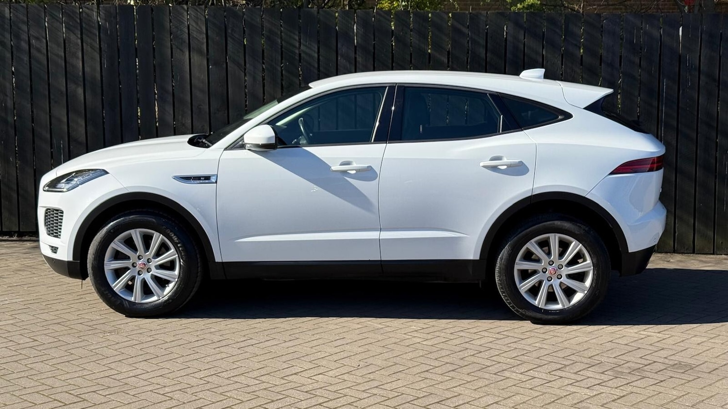 Used Jaguar E-Pace 2018 for sale - 76622935: Photo 5