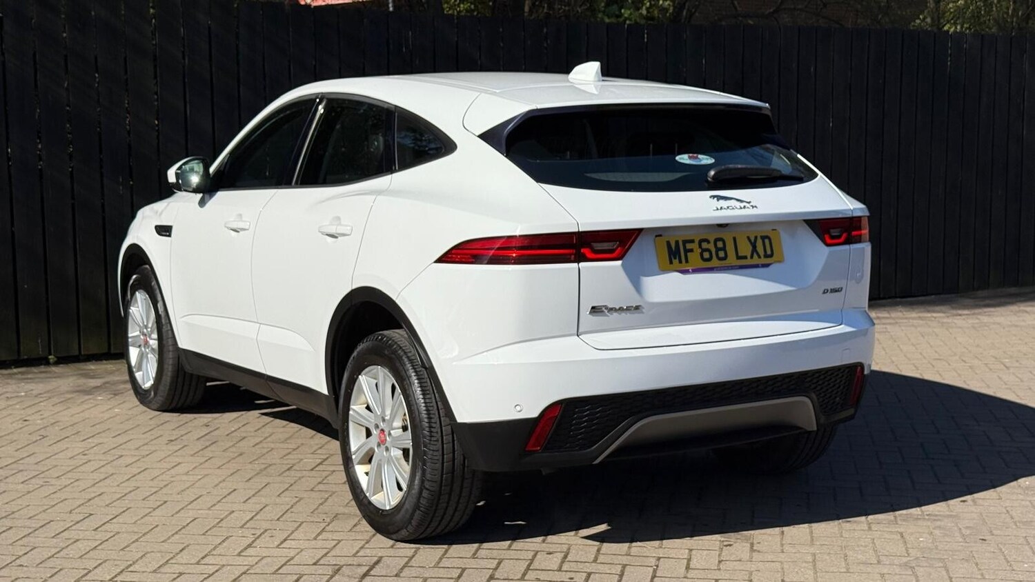 Used Jaguar E-Pace 2018 for sale - 76622935: Photo 6