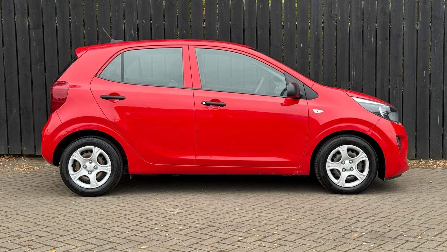 Used Kia Picanto 2022 for sale - 76622995: Photo 11