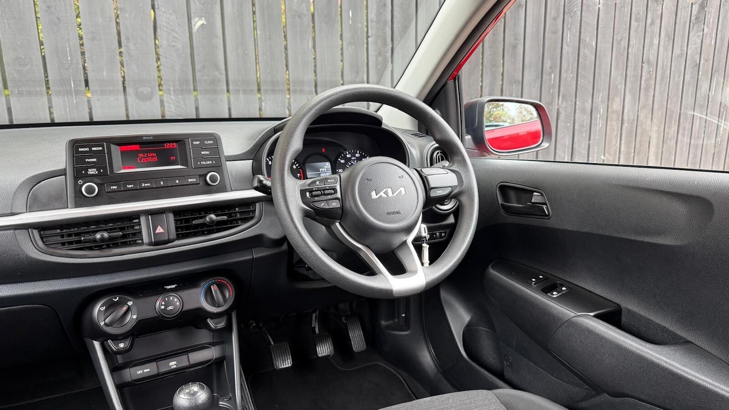 Used Kia Picanto 2022 for sale - 76622995: Photo 15