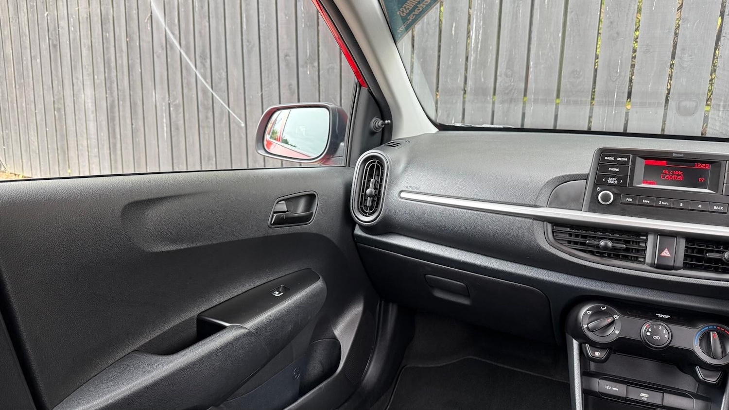 Used Kia Picanto 2022 for sale - 76622995: Photo 19