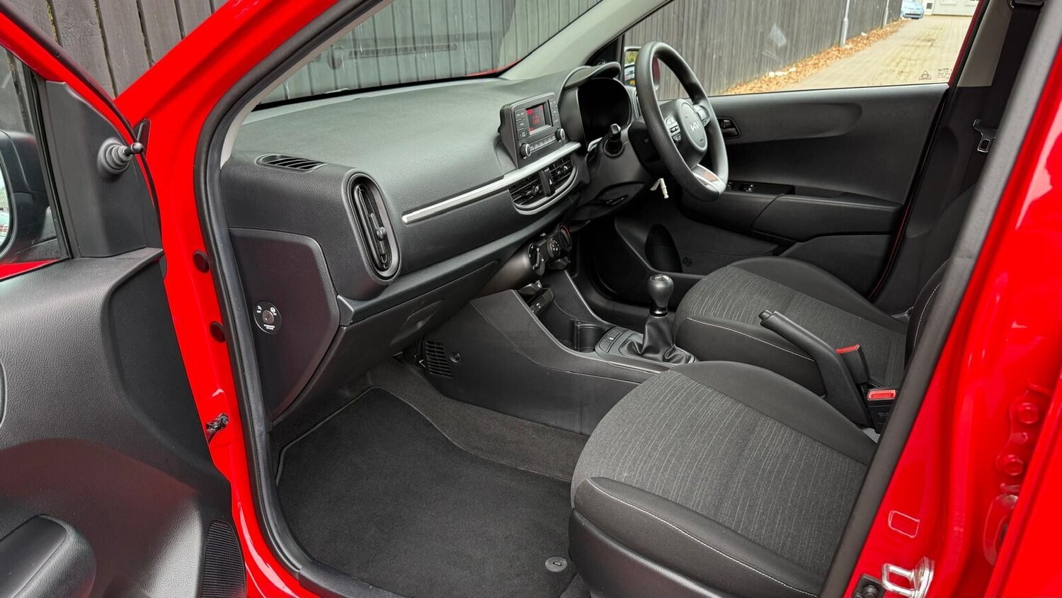 Used Kia Picanto 2022 for sale - 76622995: Photo 24