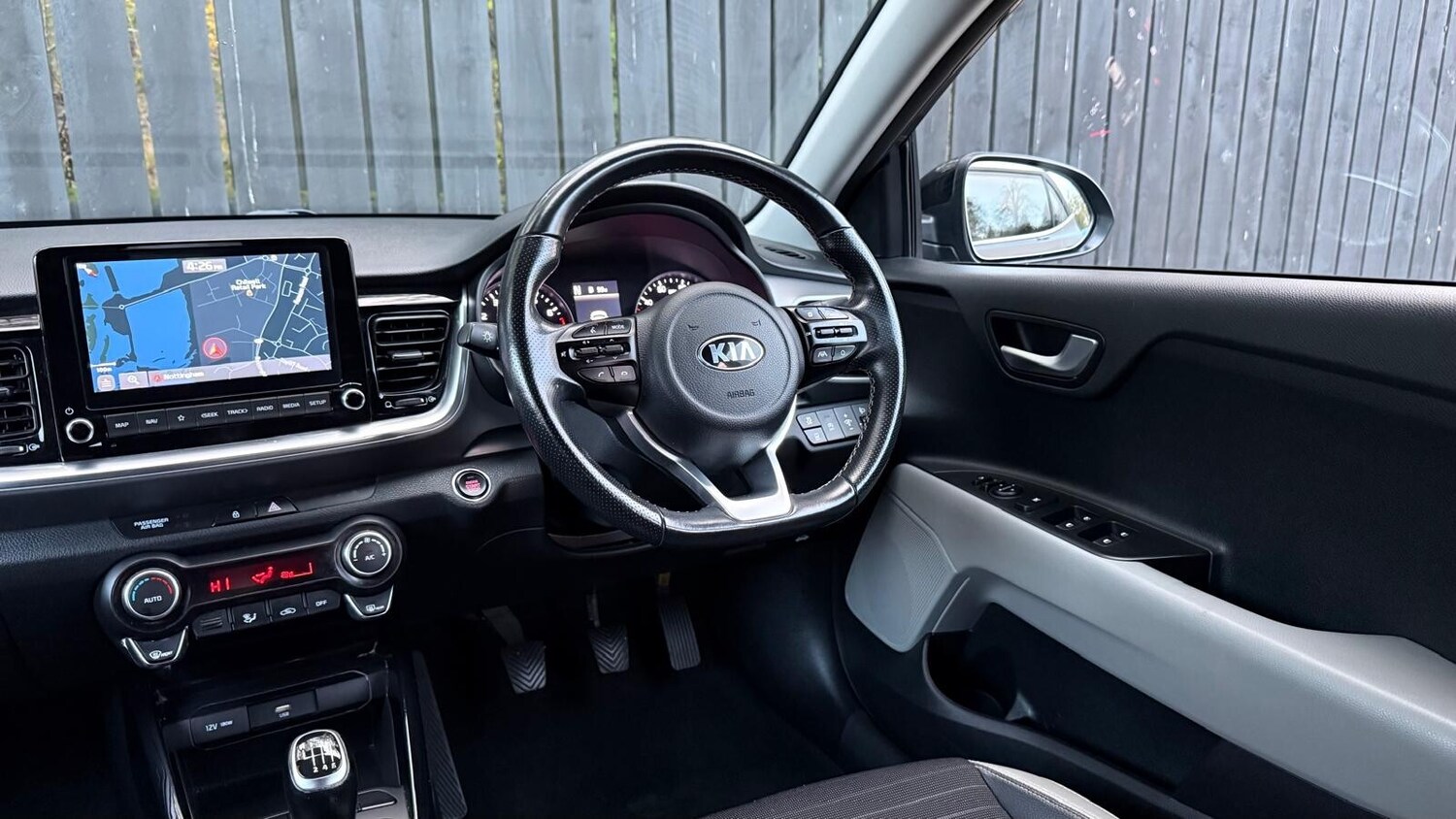 Used Kia Stonic 2021 for sale - 76623005: Photo 15