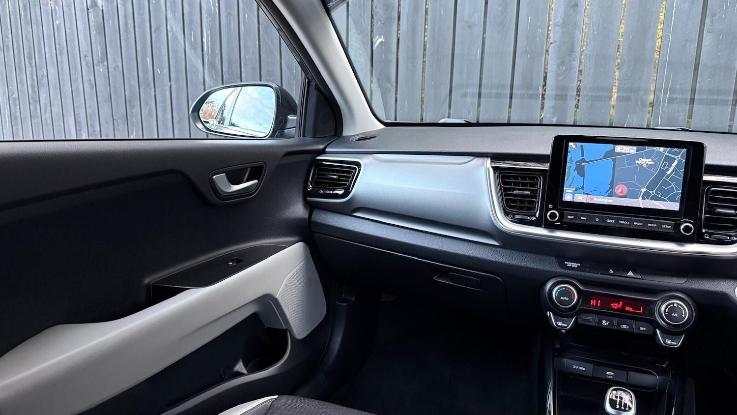 Used Kia Stonic 2021 for sale - 76623005: Photo 20