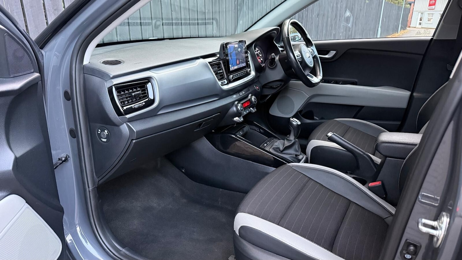 Used Kia Stonic 2021 for sale - 76623005: Photo 25