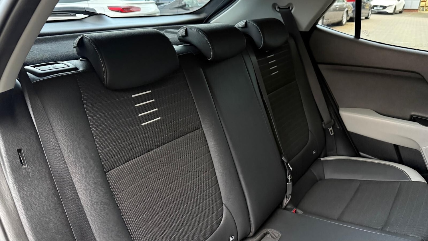 Used Kia Stonic 2021 for sale - 76623005: Photo 28