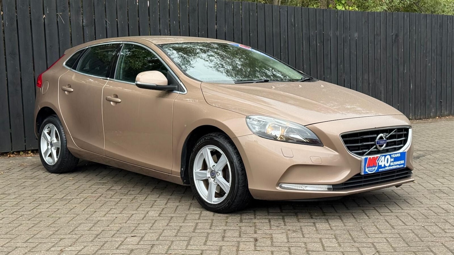 Used Volvo V40 2016 for sale - 76622950: Photo 12