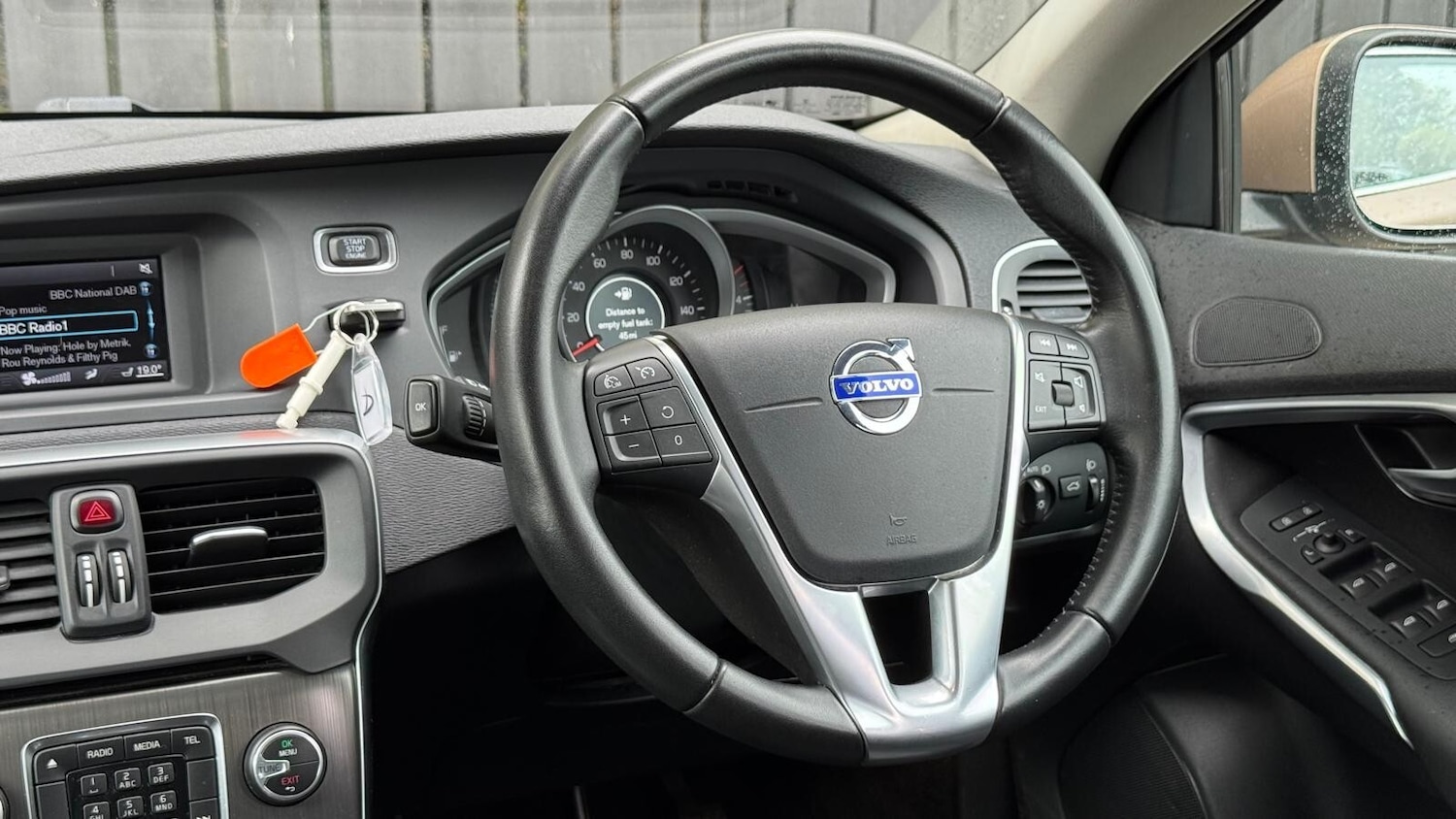 Used Volvo V40 2016 for sale - 76622950: Photo 16