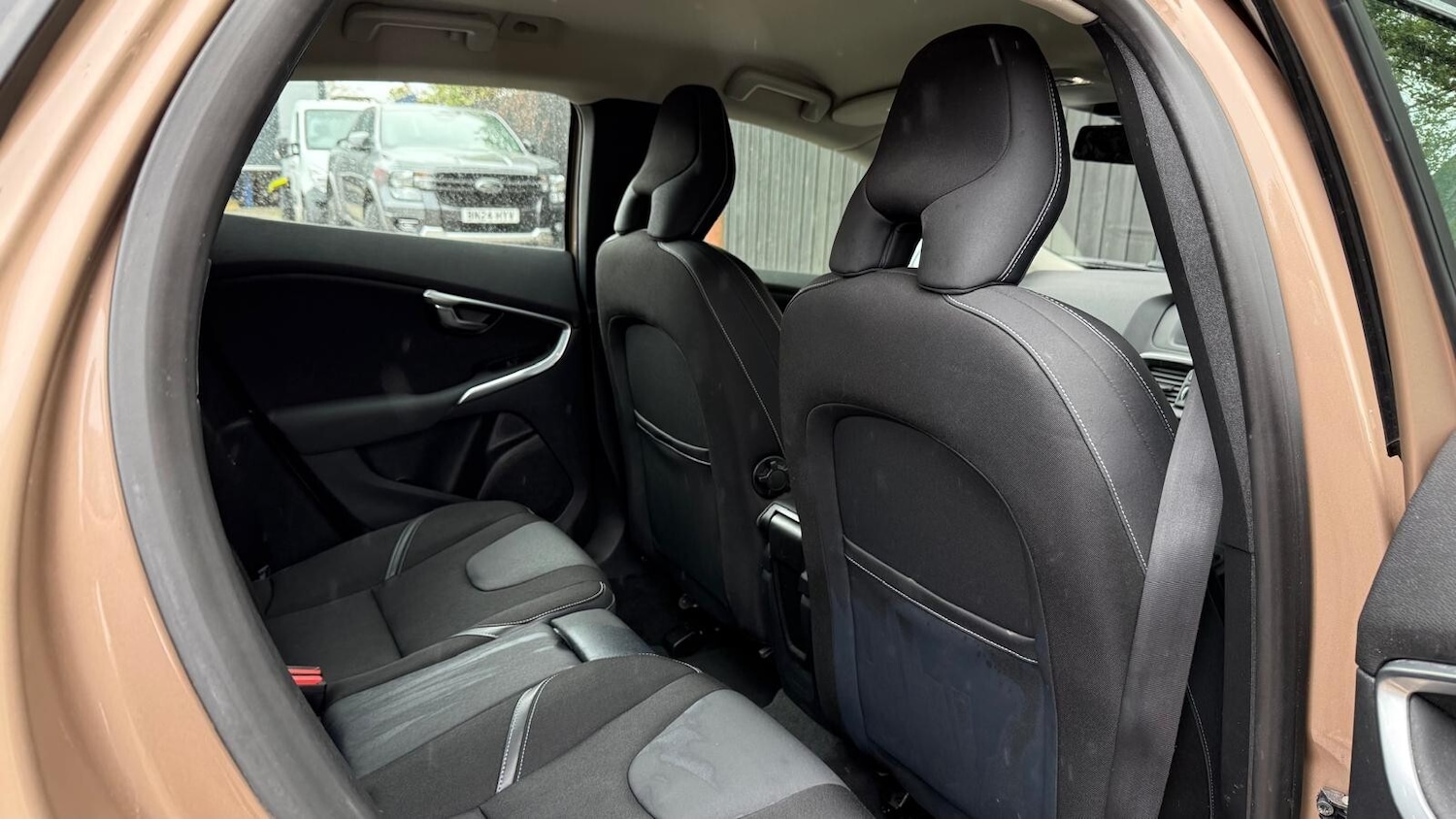 Used Volvo V40 2016 for sale - 76622950: Photo 26