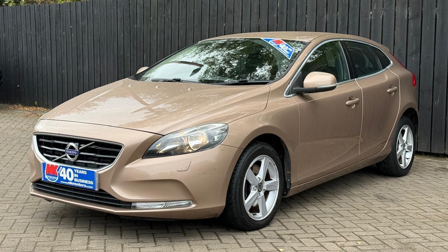 Used Volvo V40 2016 for sale - 76622950: Photo 4