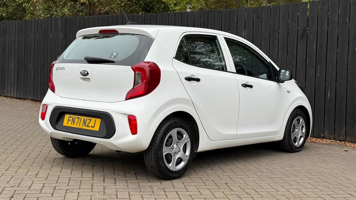 Used Kia Picanto 2021 for sale - 76622997: Photo 10