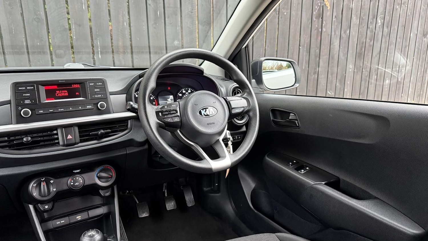 Used Kia Picanto 2021 for sale - 76622997: Photo 15