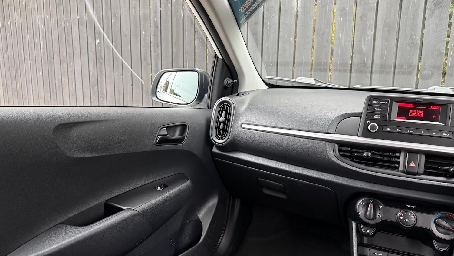 Used Kia Picanto 2021 for sale - 76622997: Photo 19