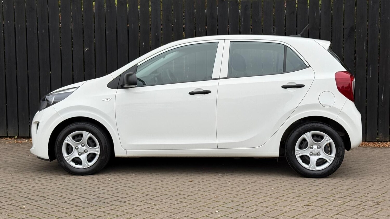 Used Kia Picanto 2021 for sale - 76622997: Photo 5