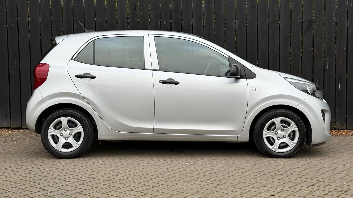 Used Kia Picanto 2022 for sale - 76622998: Photo 11