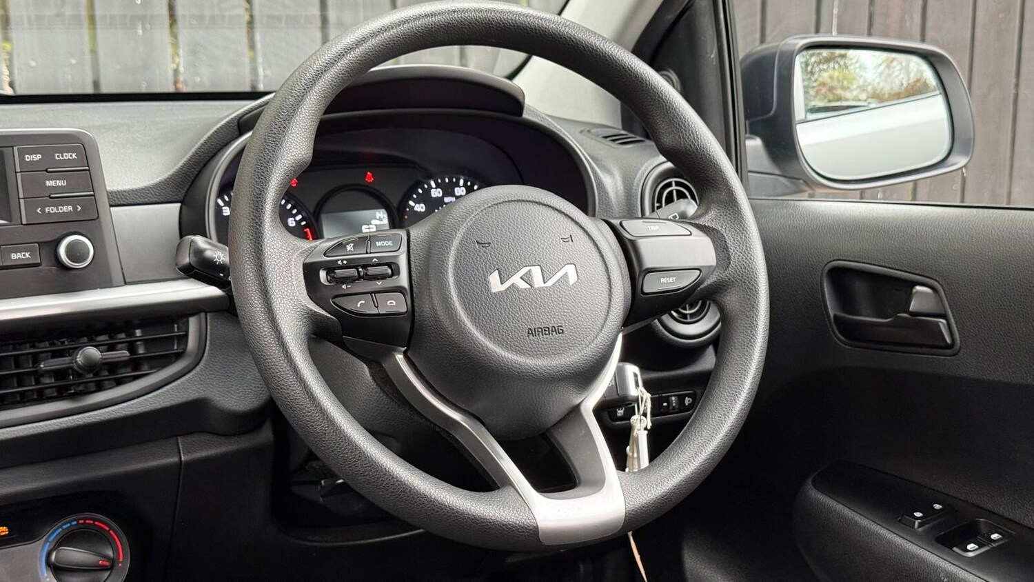 Used Kia Picanto 2022 for sale - 76622998: Photo 16