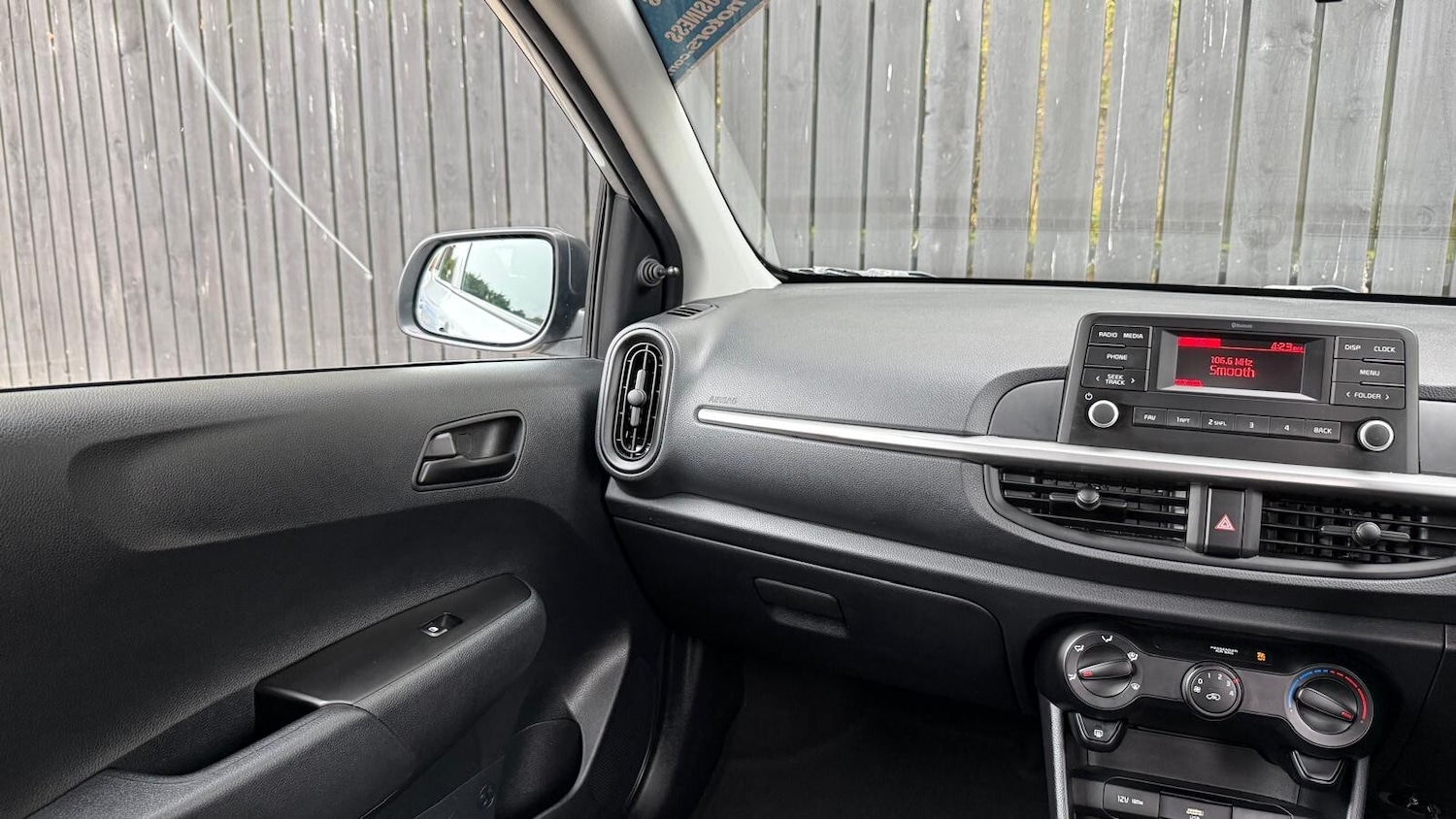 Used Kia Picanto 2022 for sale - 76622998: Photo 19