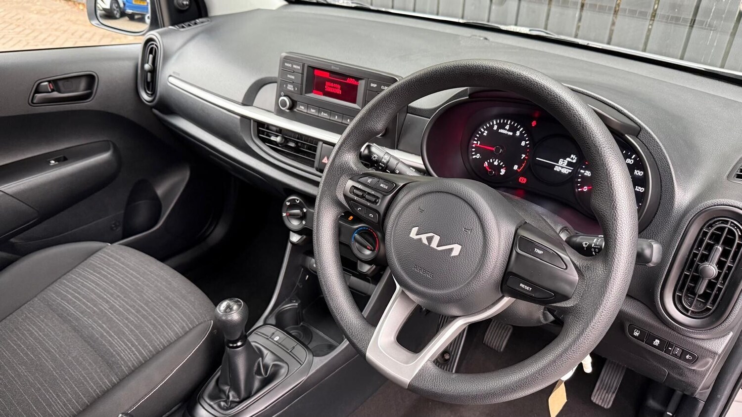 Used Kia Picanto 2022 for sale - 76622998: Photo 20