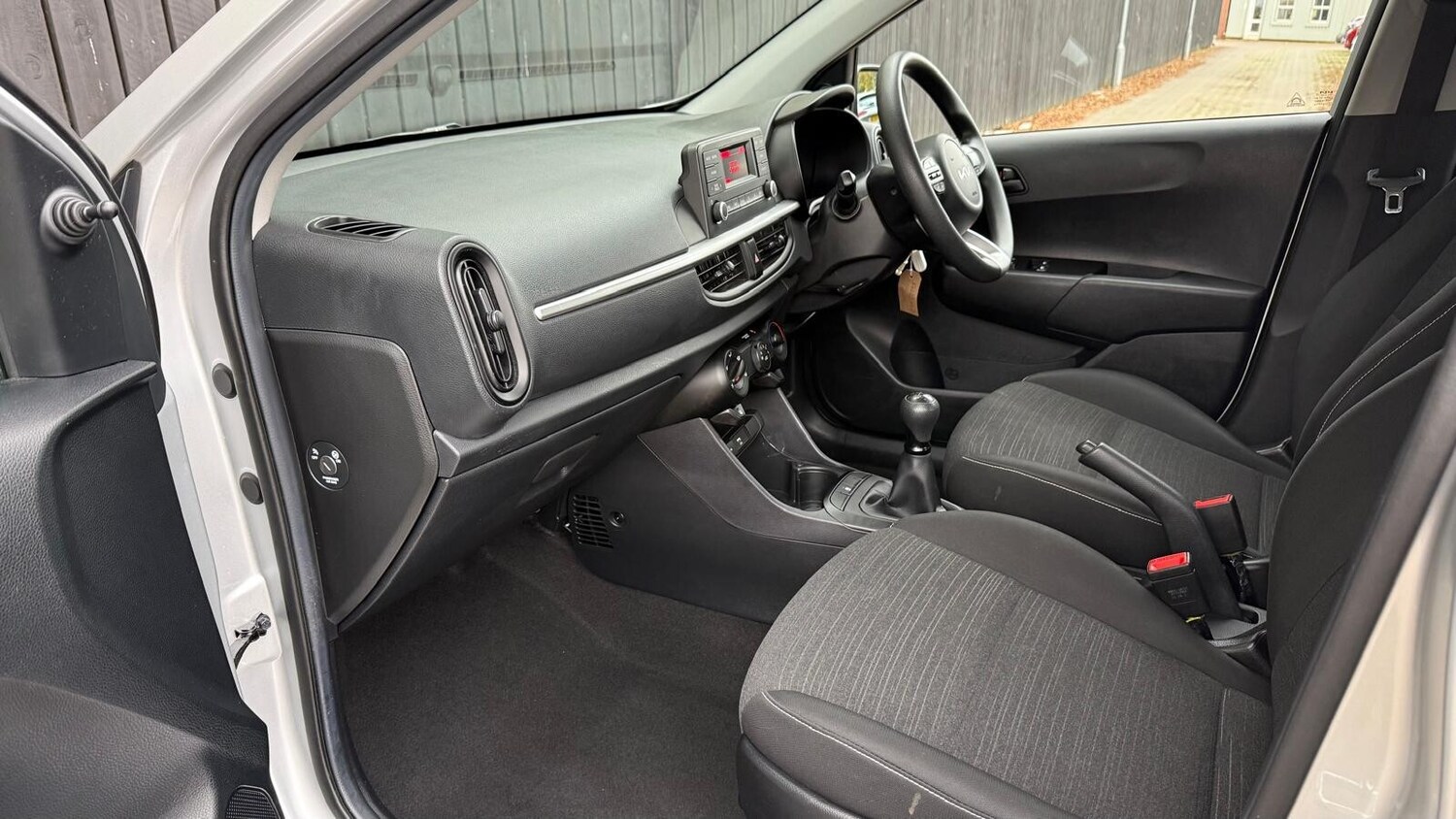 Used Kia Picanto 2022 for sale - 76622998: Photo 24