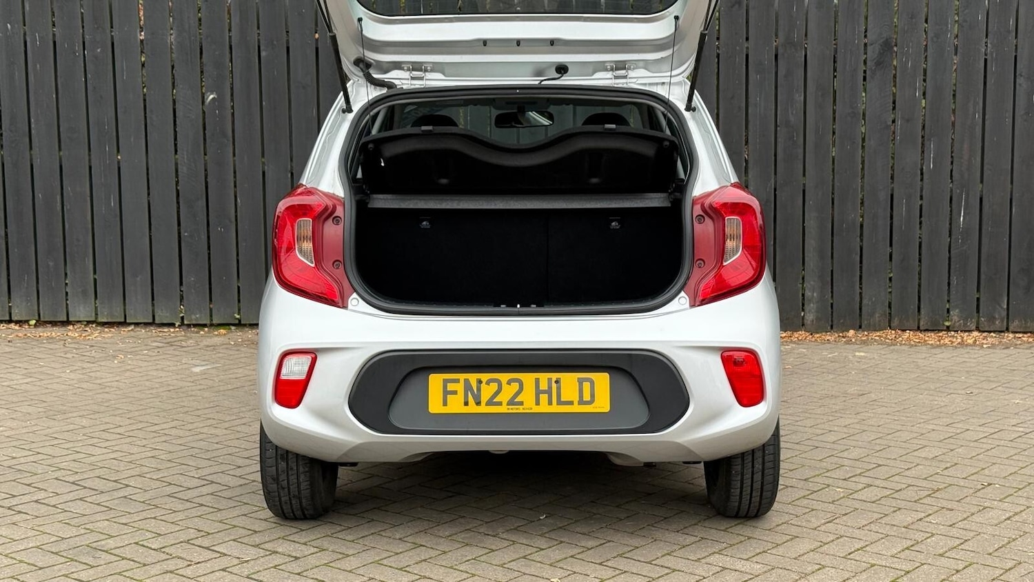 Used Kia Picanto 2022 for sale - 76622998: Photo 8