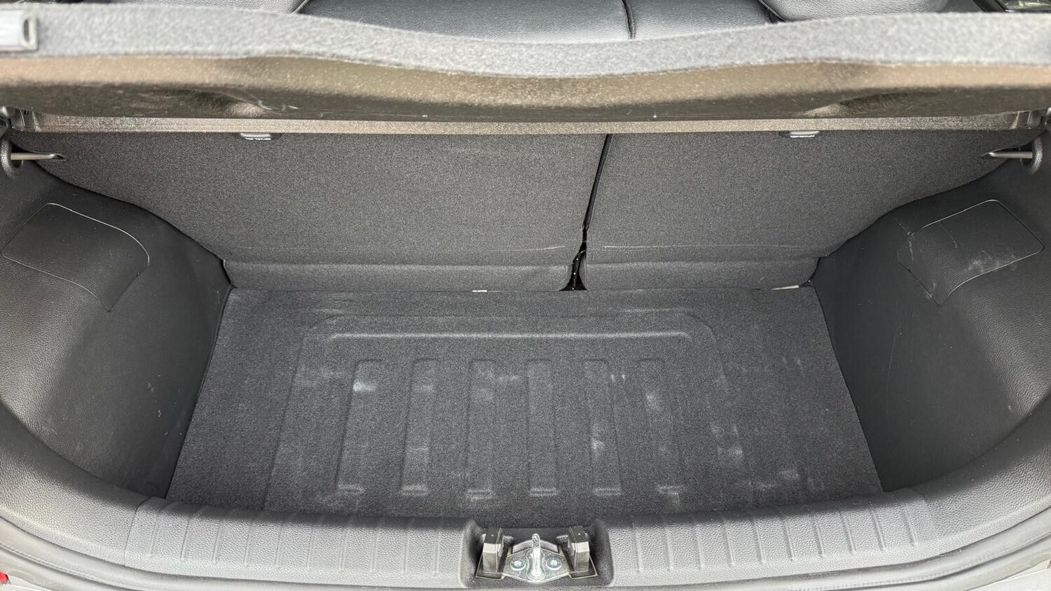 Used Kia Picanto 2023 for sale - 76622982: Photo 10