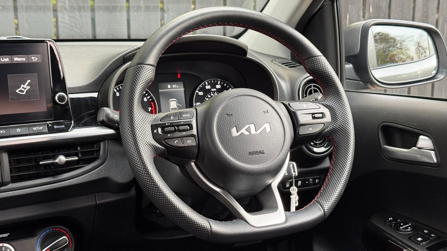 Used Kia Picanto 2023 for sale - 76622982: Photo 17