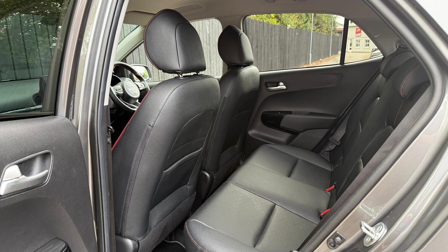 Used Kia Picanto 2023 for sale - 76622982: Photo 30