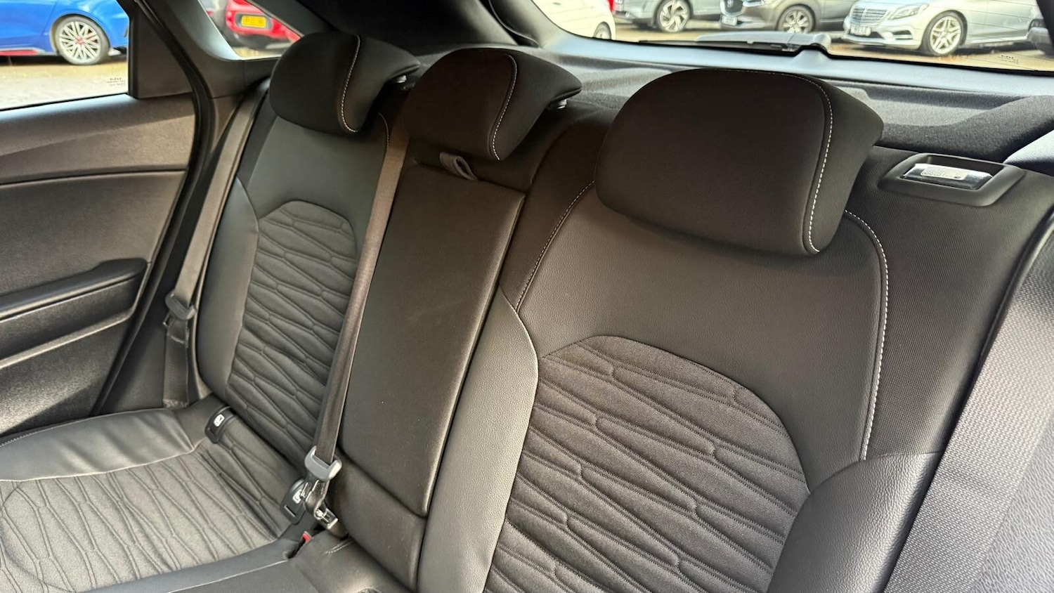 Used Kia Ceed 2025 for sale - 76722256: Photo 32