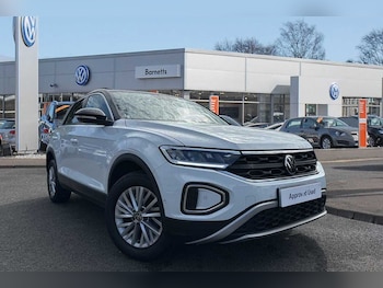 Used Volkswagen T-Roc 2022 for sale - 75345923: Photo