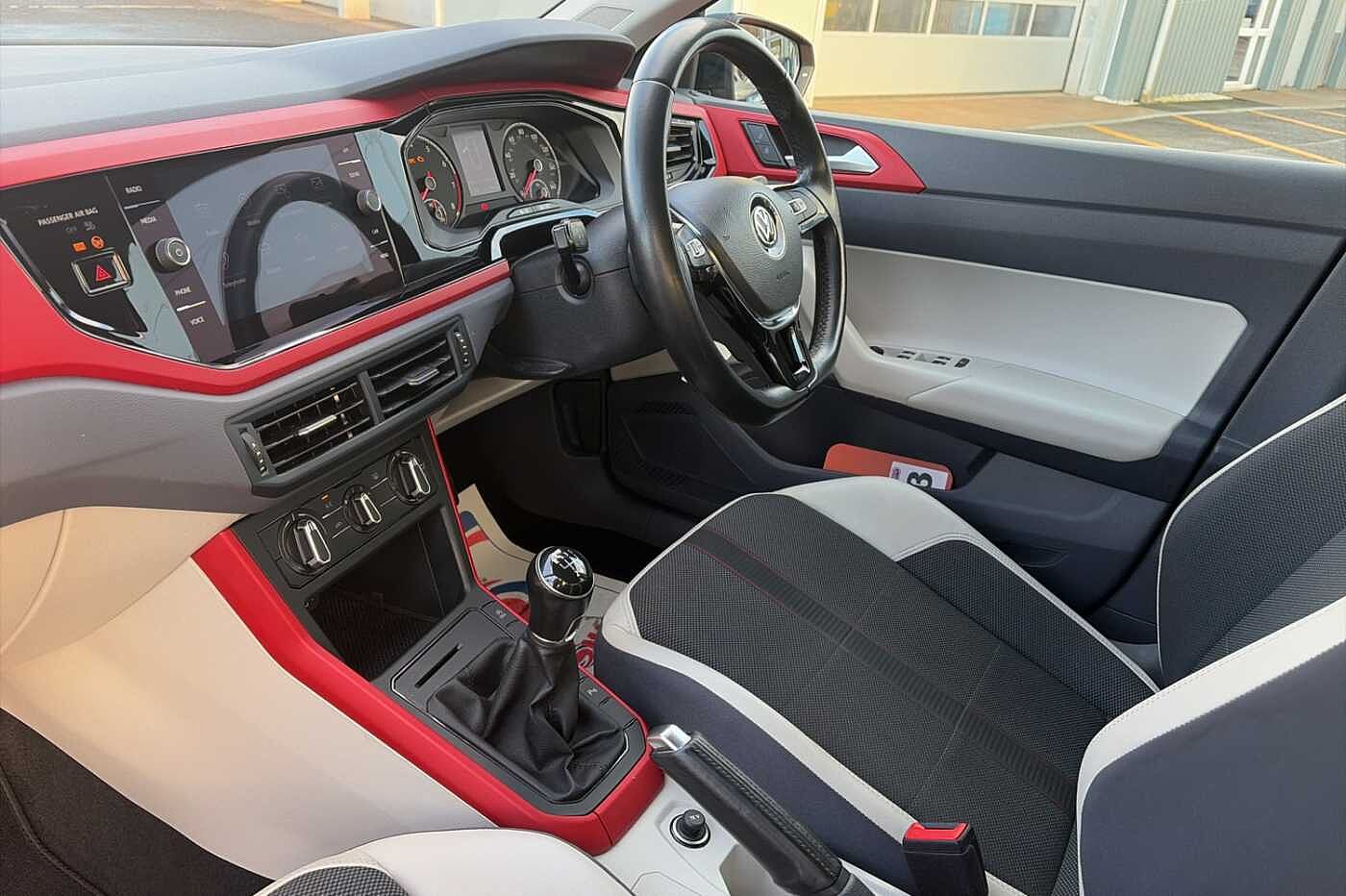 Used Volkswagen Polo 2019 for sale - 76796403: Photo 2