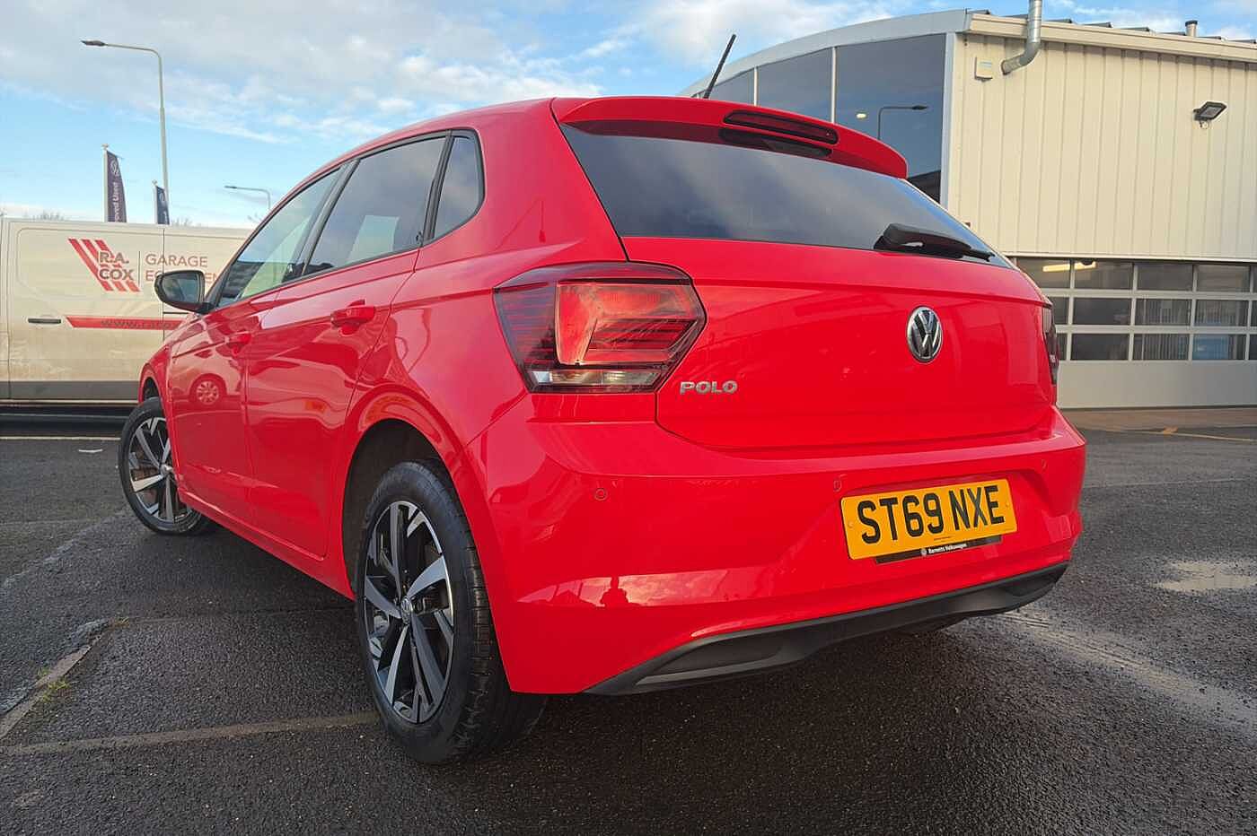 Used Volkswagen Polo 2019 for sale - 76796403: Photo 3