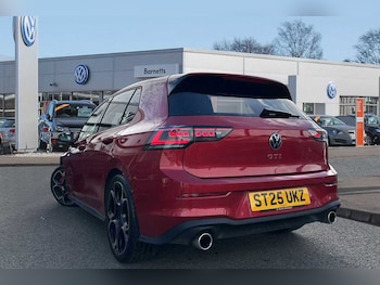 Used Volkswagen Golf 2025 for sale - 76018235: Photo